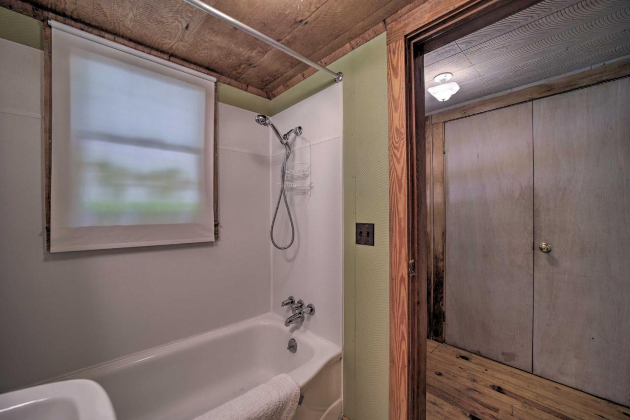 Historic Cabin Grill And Hiking Trail Access! Bryson City Esterno foto