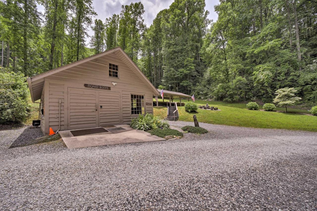 Historic Cabin Grill And Hiking Trail Access! Bryson City Esterno foto