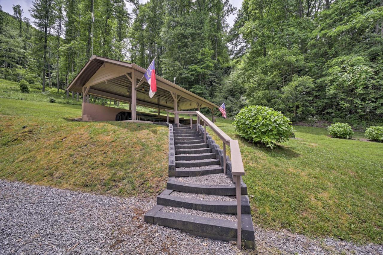 Historic Cabin Grill And Hiking Trail Access! Bryson City Esterno foto